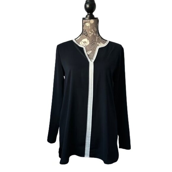 Ann Taylor Women's Small Black & White Long Sleeves Pullover V-neck Blouse Top - Picture 2 of 15